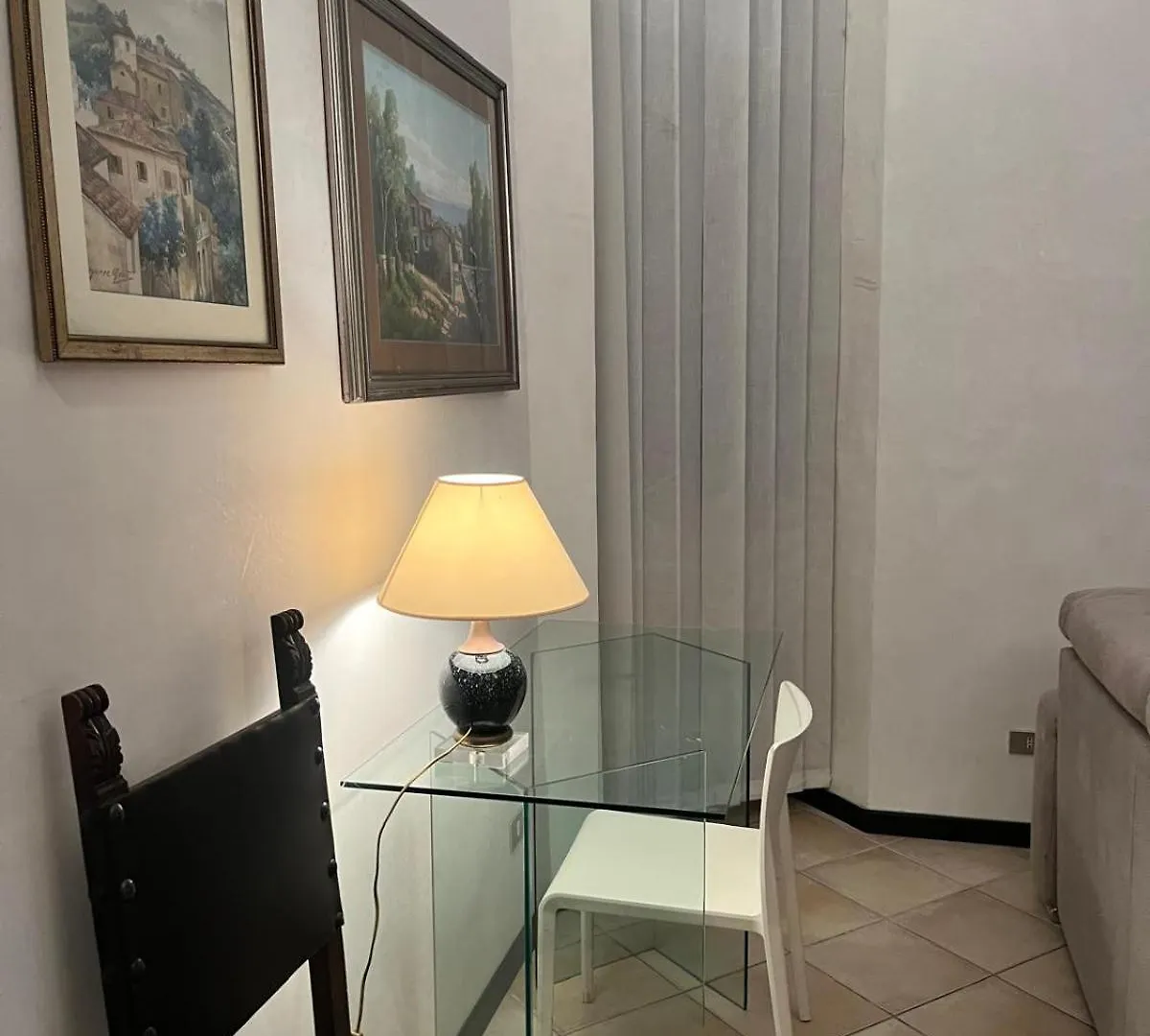Casa Vaticano Rome 0*,